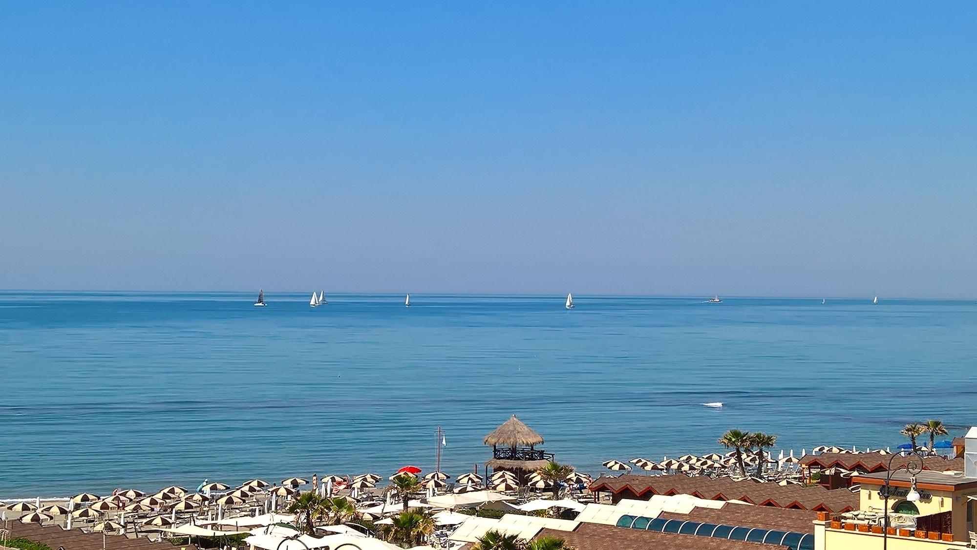 Hotel La Scaletta Lido di Ostia Ngoại thất bức ảnh