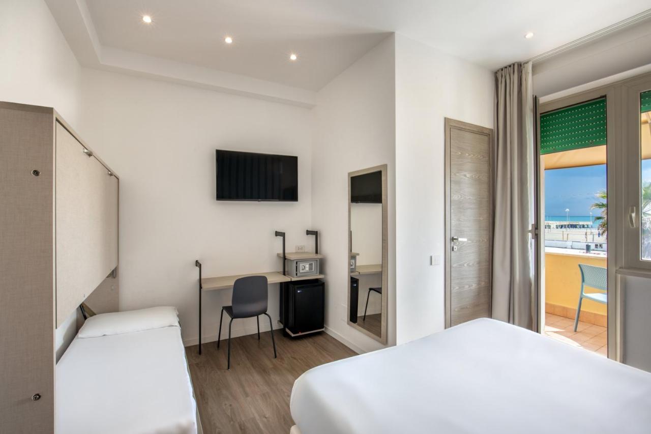 Hotel La Scaletta Lido di Ostia Ngoại thất bức ảnh