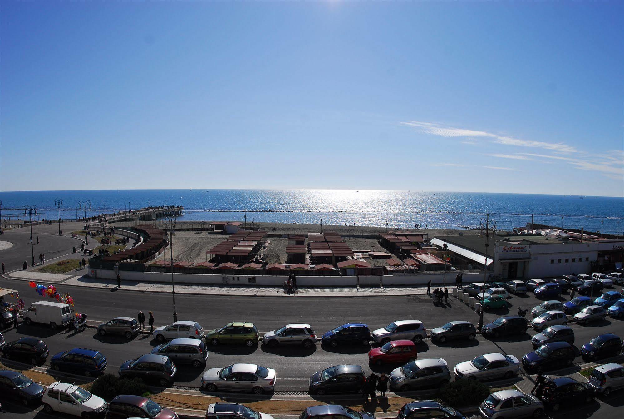 Hotel La Scaletta Lido di Ostia Ngoại thất bức ảnh